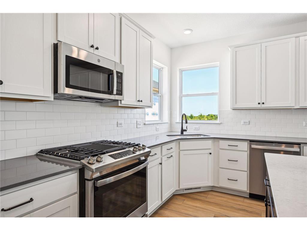 3067 Trinity Dr Shakopee MN 55379 7062627 image8