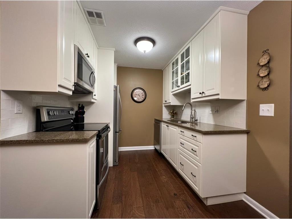 30675 Park Street 211, Lindstrom, MN 55045 MLS 6267436 Edina Realty