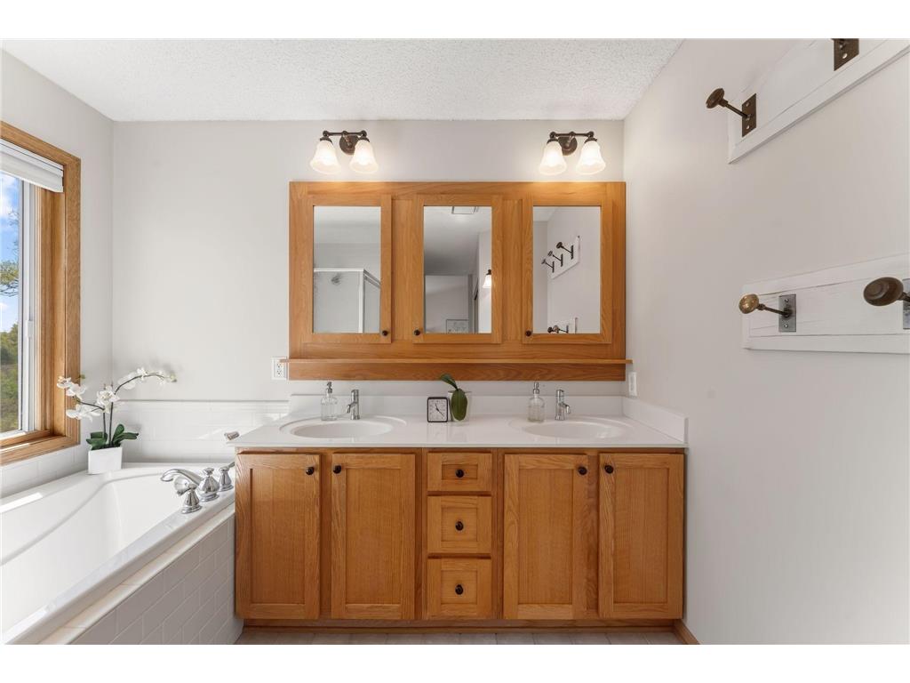 3069 Meadow Brook Drive Woodbury MN 55125 7067843 image29