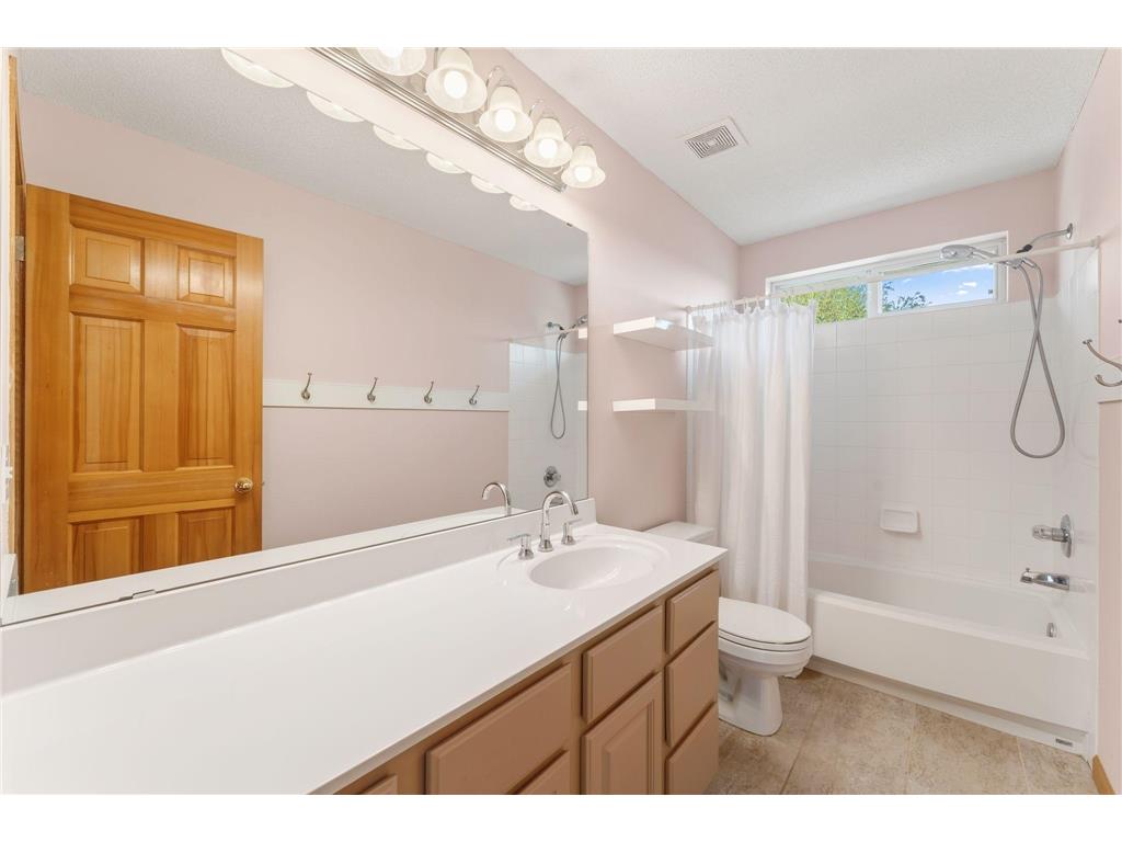 3069 Meadow Brook Drive Woodbury MN 55125 7067843 image35