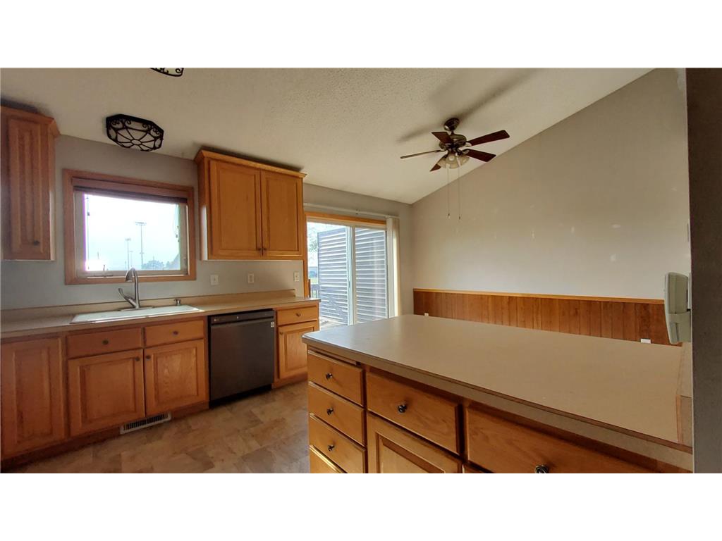 307 13th Avenue N Princeton MN 55371 7083299 image8