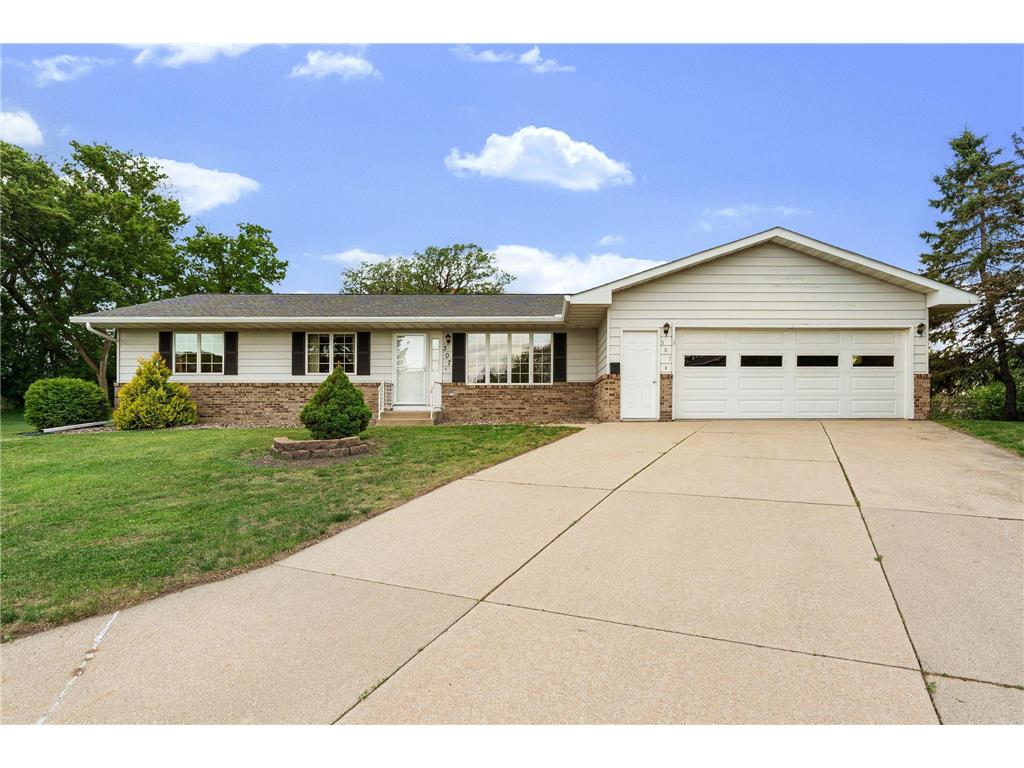 307 14th Place NW Austin MN 55912 7075575 image1