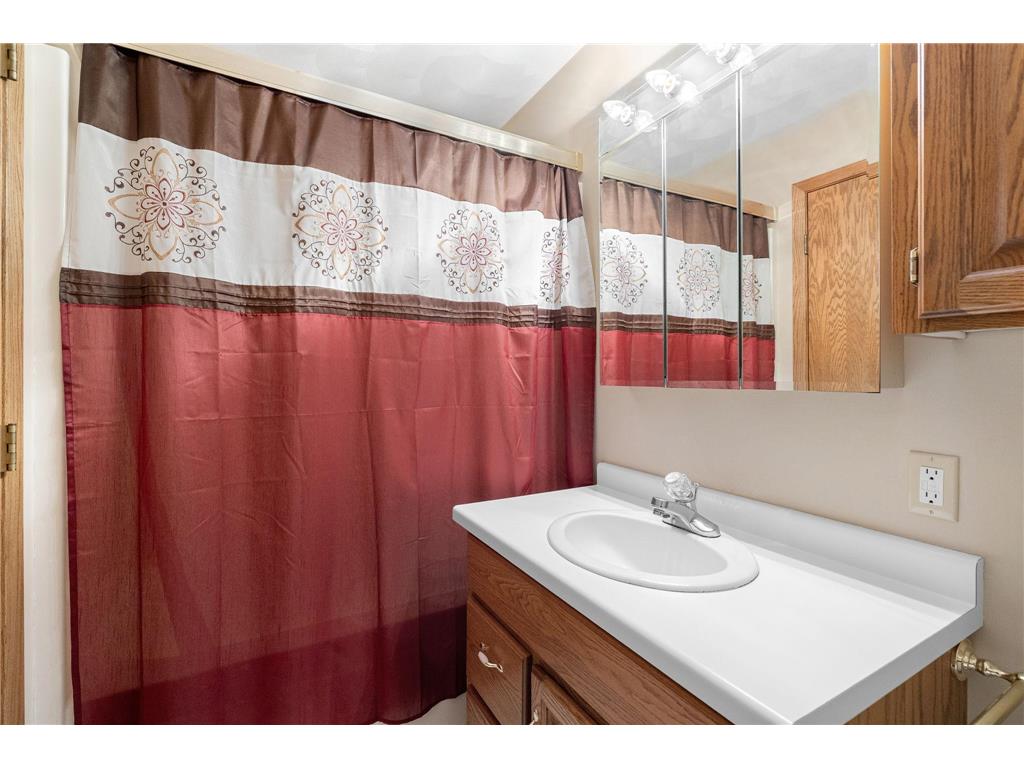 307 14th Place NW Austin MN 55912 7075575 image28