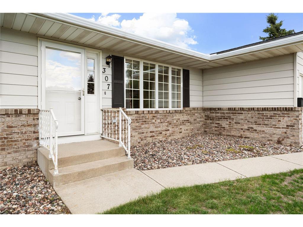 307 14th Place NW Austin MN 55912 7075575 image3