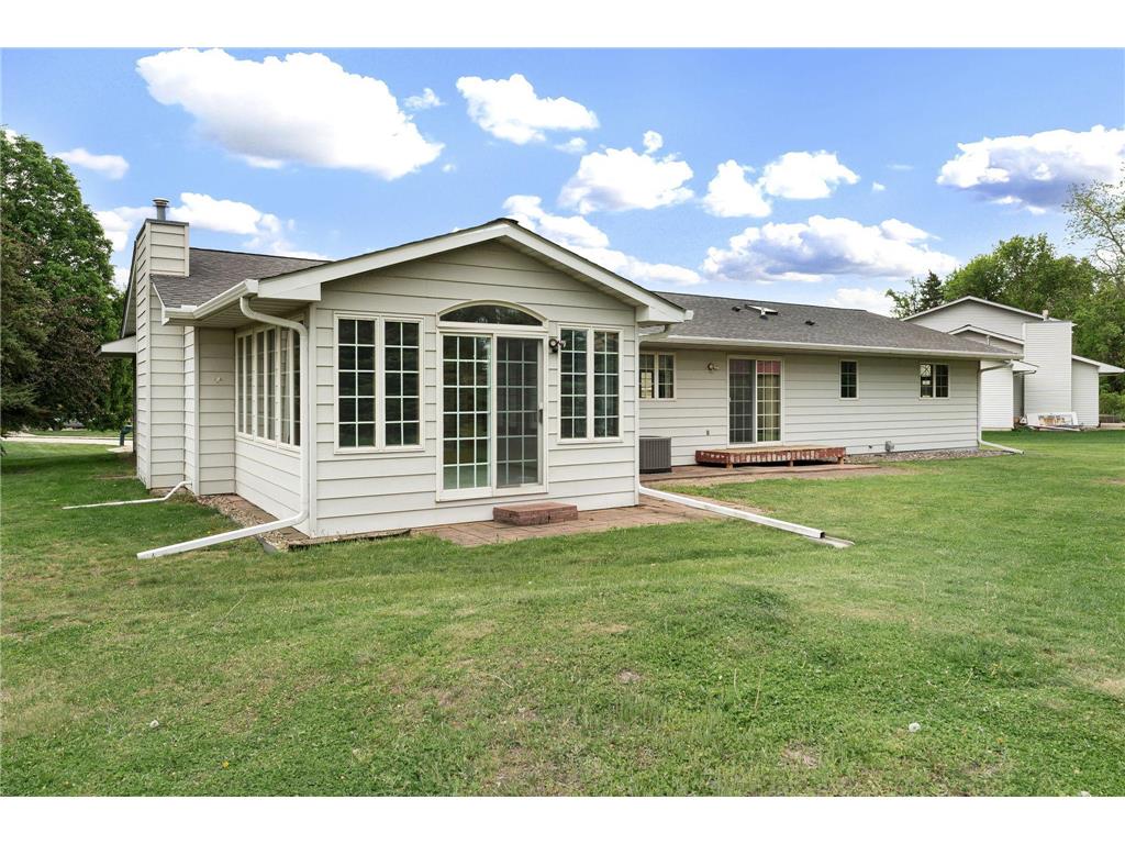 307 14th Place NW Austin MN 55912 7075575 image5