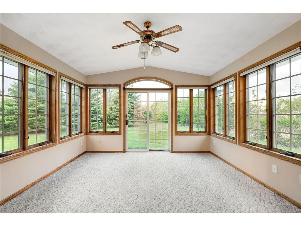 307 14th Place NW Austin MN 55912 7075575 image6