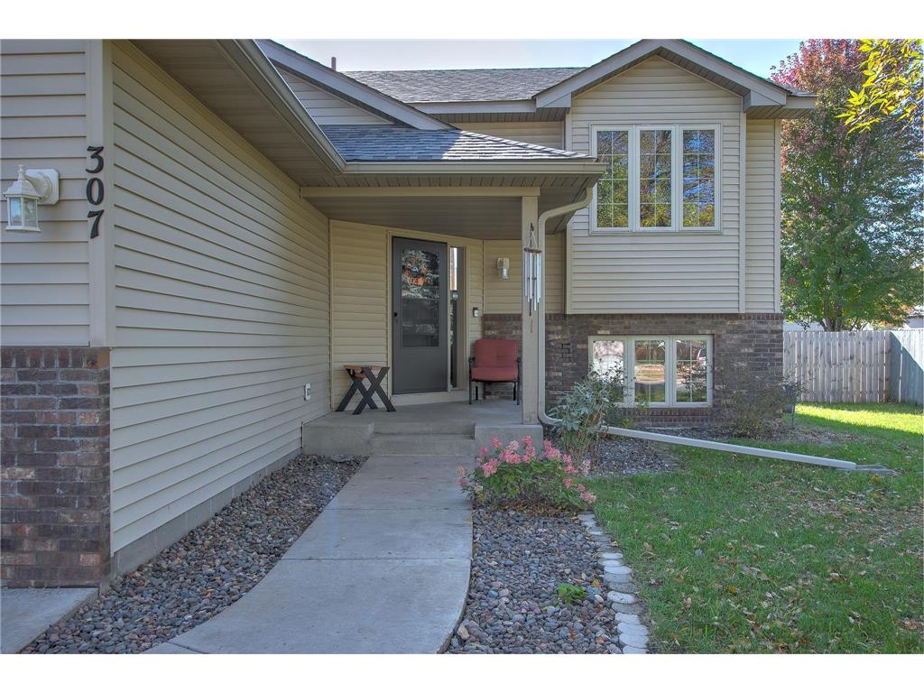 307 Dogwood Street SW Isanti MN 55040 6438837 image1