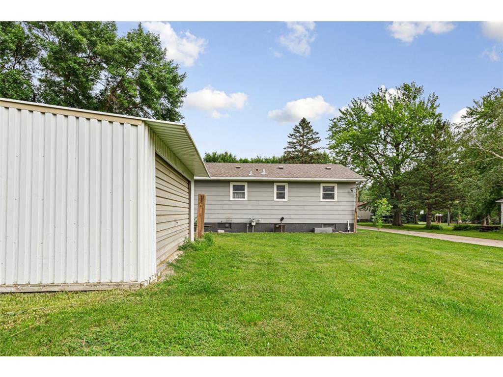 307 Dove Street Minnesota Lake MN 56068 7027971 image19