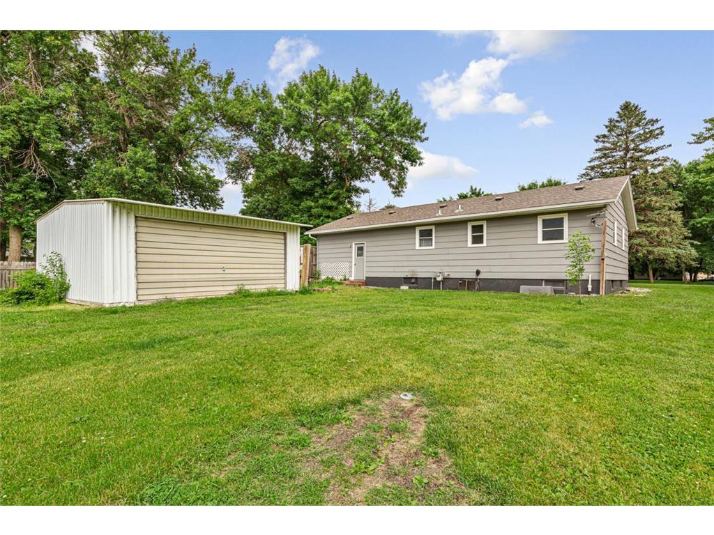 307 Dove Street Minnesota Lake MN 56068 7027971 image3