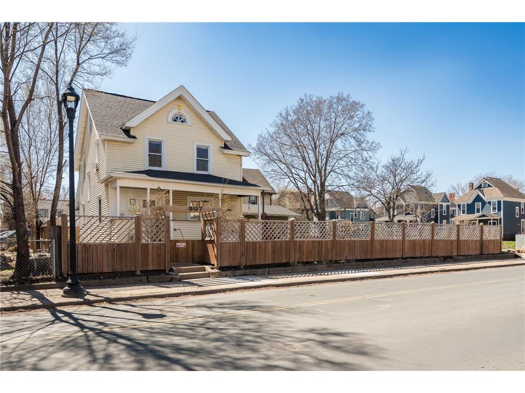 307 E 31st Street Minneapolis MN 55408 7054166 image3