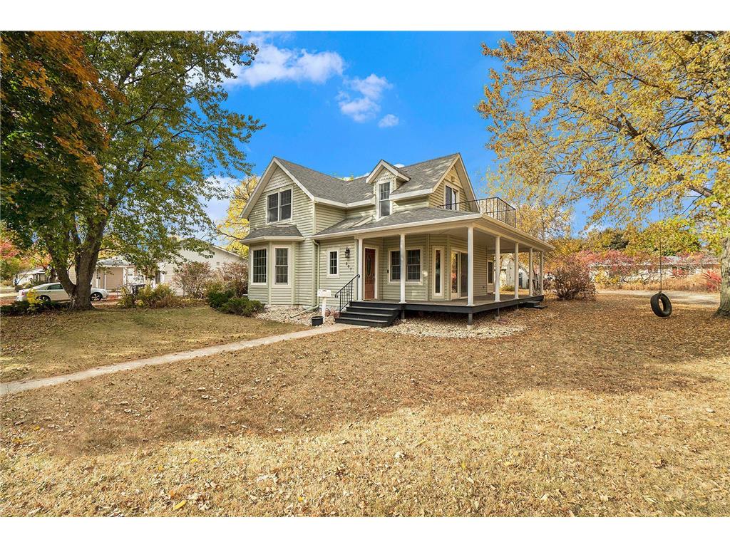 307 E Barck Avenue Luverne MN 56156 6613652 image1