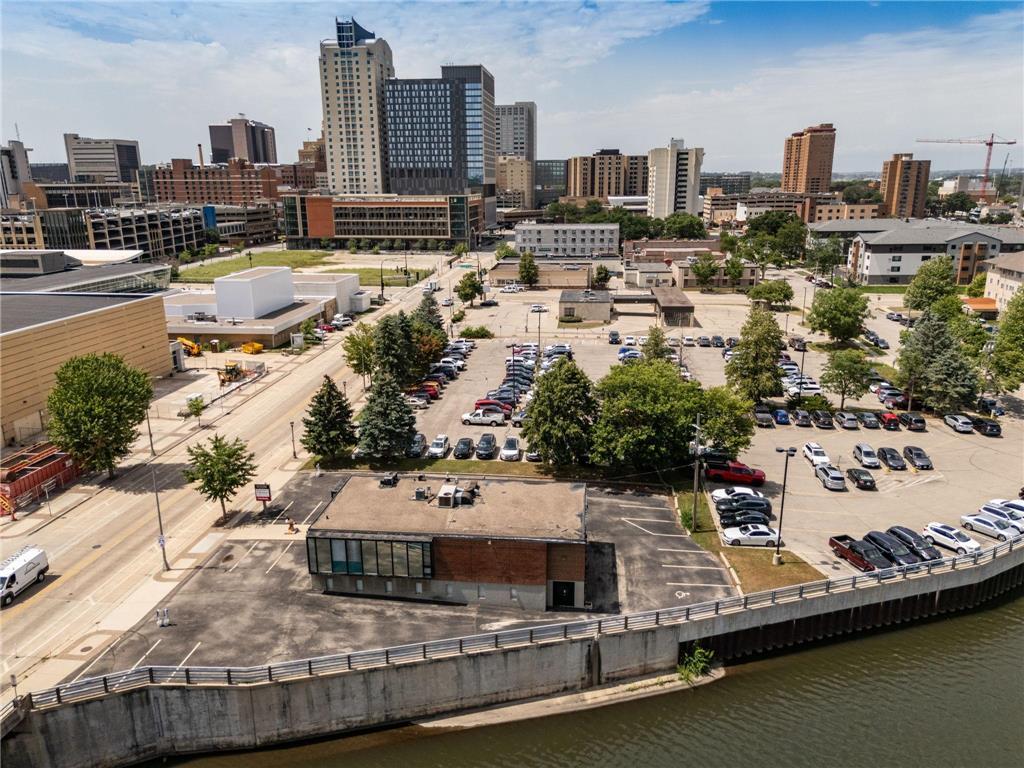 307 E Center Street Rochester MN 55904 - Zumbro 6445634 image1