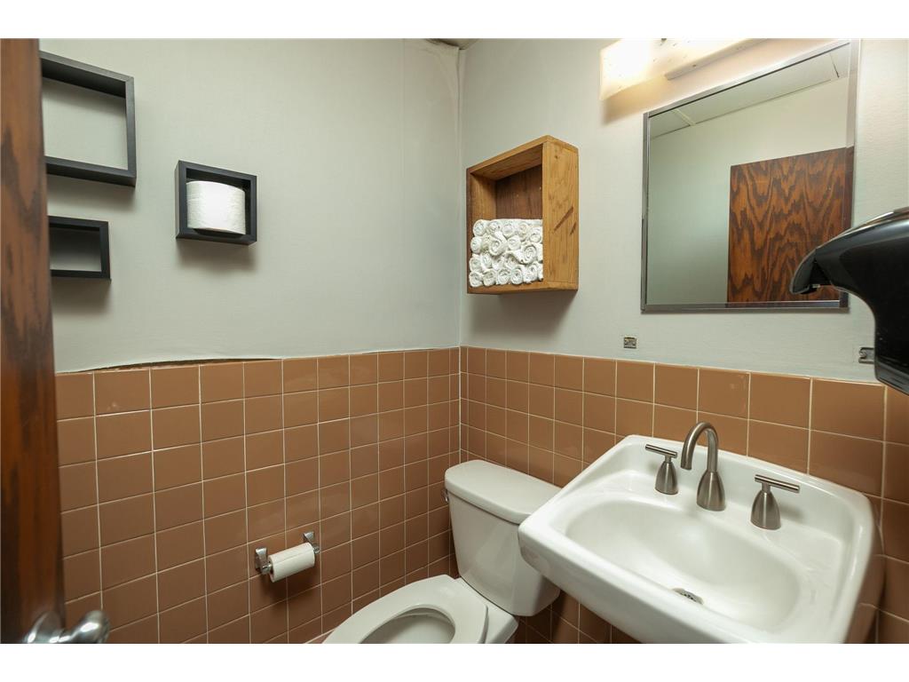307 E Center Street Rochester MN 55904 - Zumbro 7061130 image35