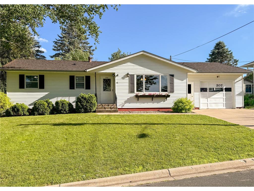 307 Hilltop Drive Goodhue MN 55027 7089295 image1