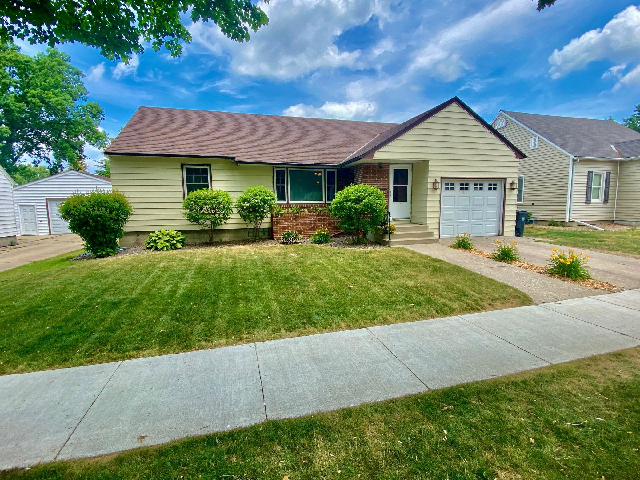 307 Jean Avenue, Marshall, MN, 56258 MLS 6014826 Edina Realty