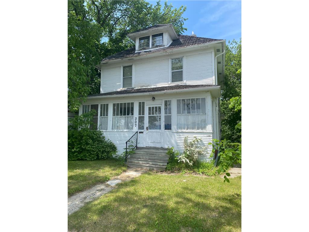 307 Knight Avenue N Thief River Falls MN 56701 6378315 image1