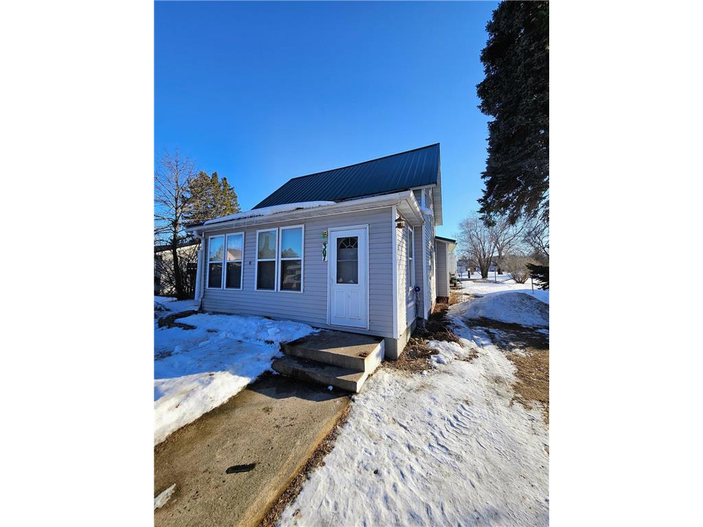 307 Leslie Avenue W Clarissa MN 56440 7019979 image1