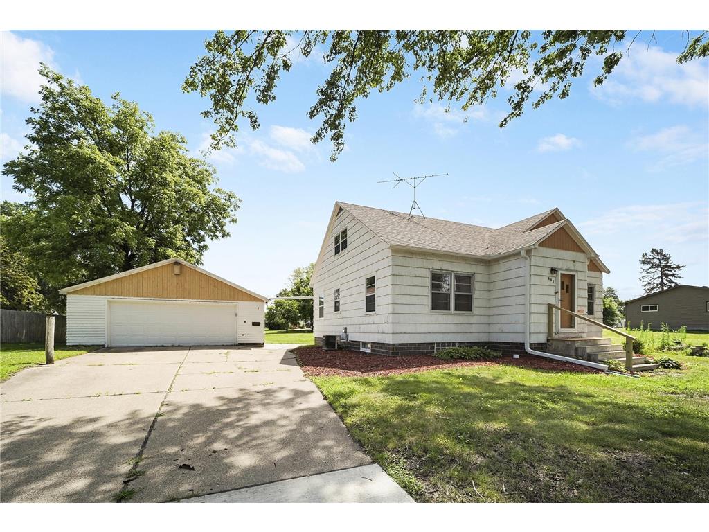 307 Lyndale Avenue N New Prague MN 56071 7108581 image3