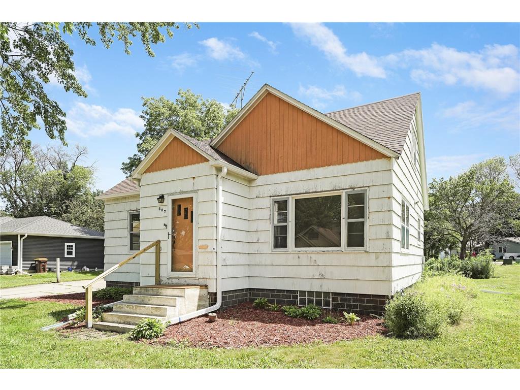 307 Lyndale Avenue N New Prague MN 56071 7108581 image4