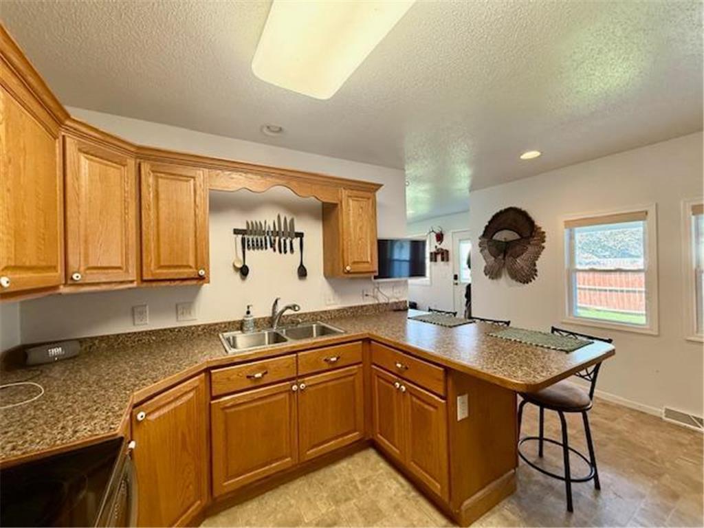 307 Main Street E Caledonia MN 55921 6761128 image18