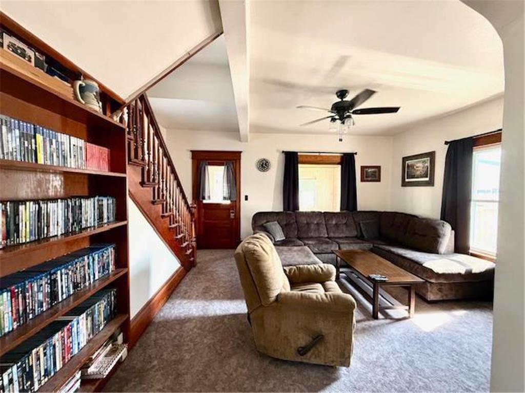 307 Main Street E Caledonia MN 55921 6761128 image28