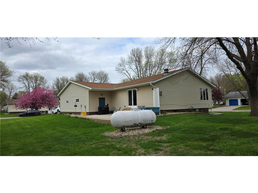 307 Marion Street Milroy MN 56263 7068541 image23