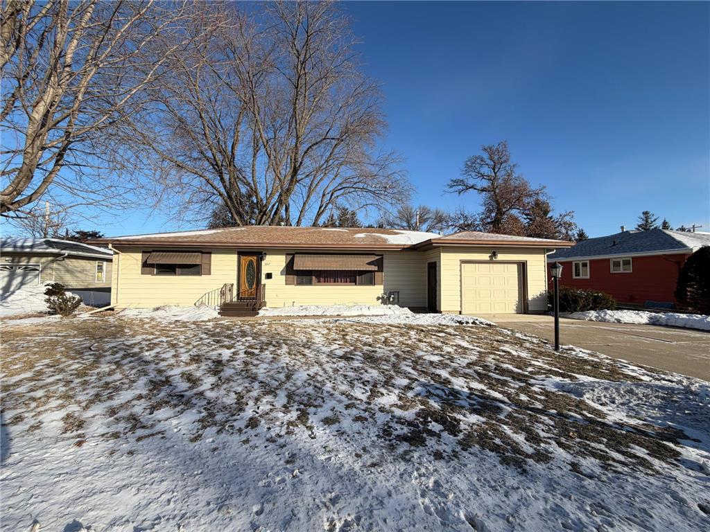307 Richway Drive E Albert Lea MN 56007 7013823 image1