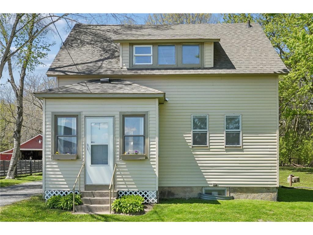 307 State Rd 35 East Farmington WI 54020 7071497 image1