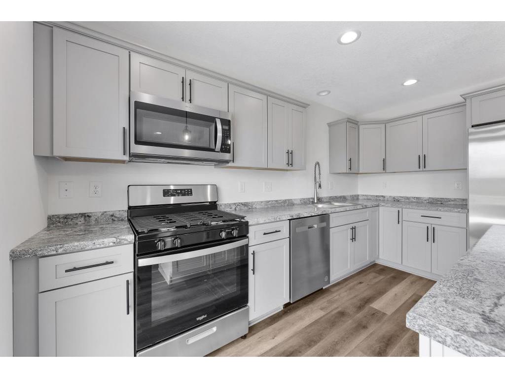 307 Sunset Avenue Mountain Lake MN 56159 6695928 image11