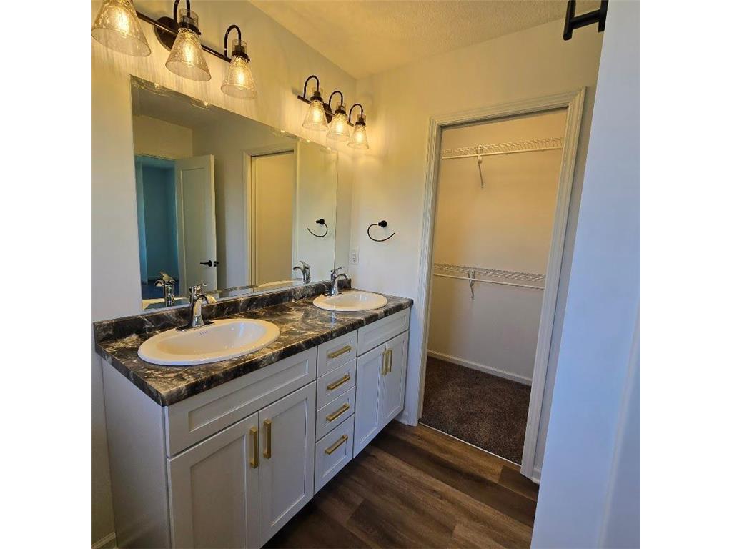 307 Sunset Avenue Mountain Lake MN 56159 7062915 image33