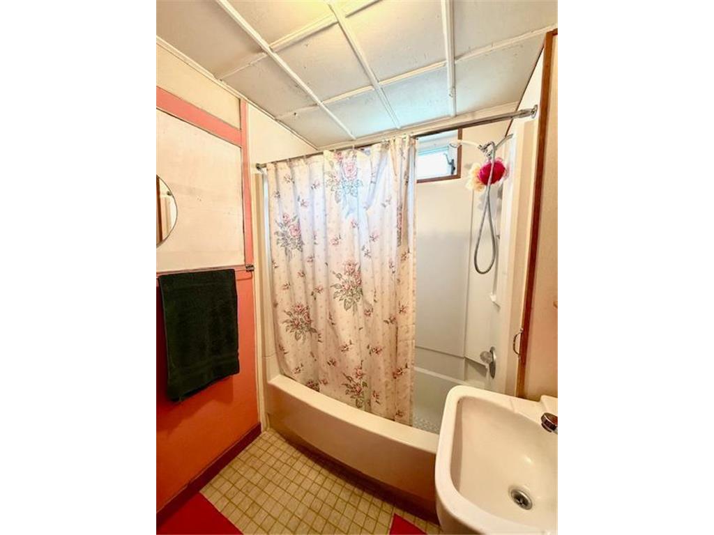 307 Winnebago Street S Caledonia MN 55921 6800742 image13