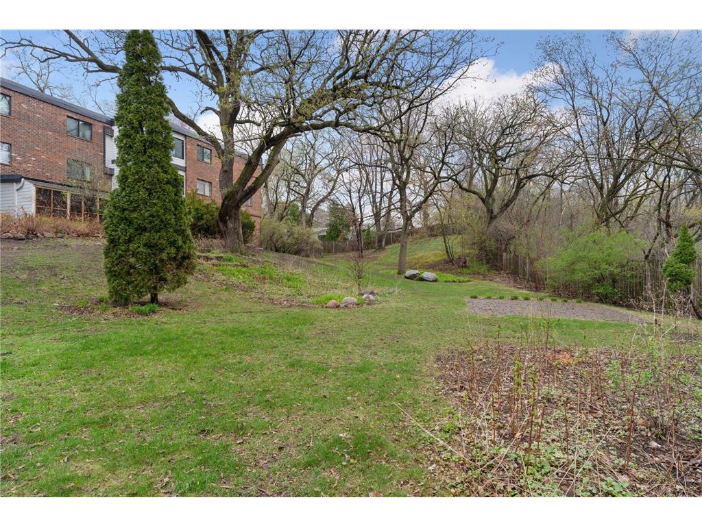 3076 Lexington Avenue N #A6 Roseville MN 55113 6815360 image38