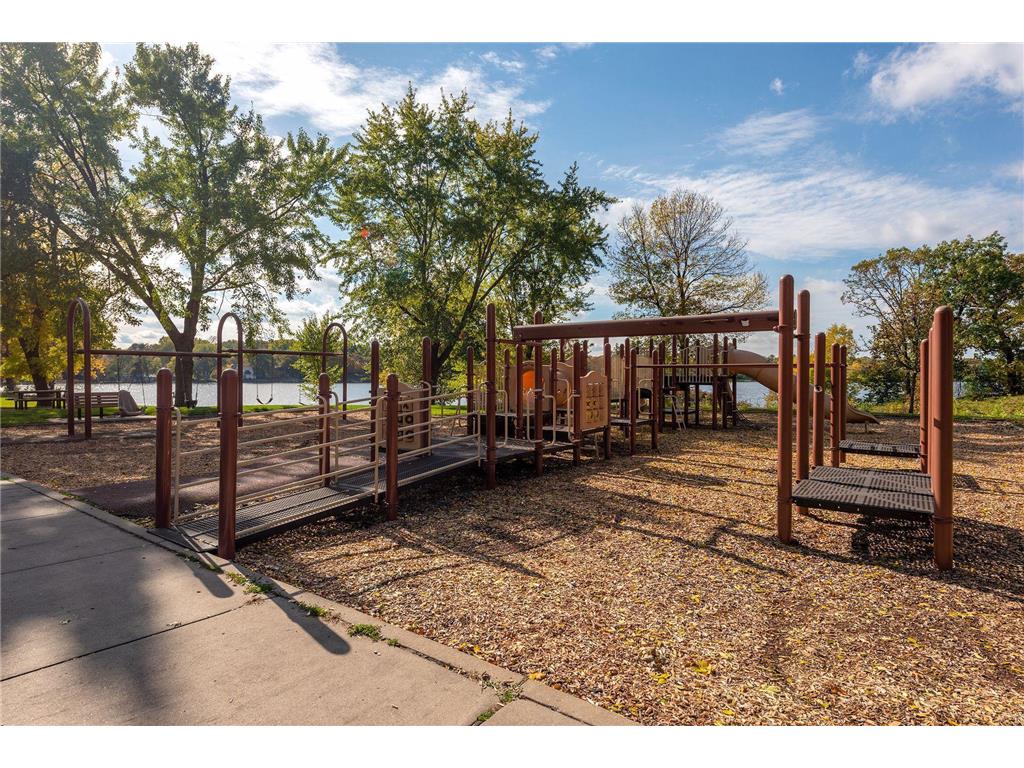 3076 Lexington Avenue N #A6 Roseville MN 55113 6815360 image40