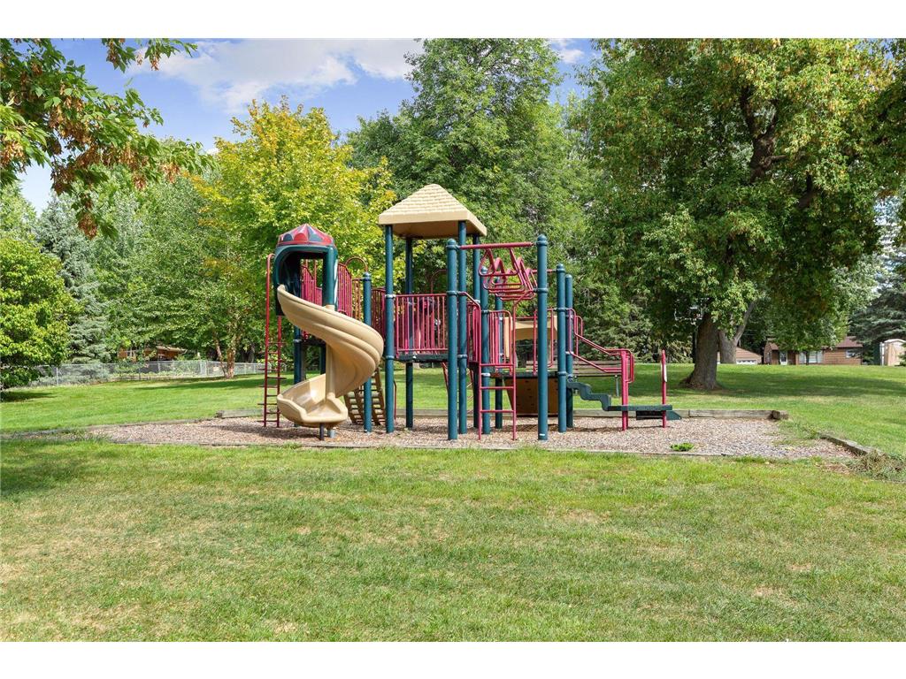 3076 Lexington Avenue N #A6 Roseville MN 55113 6815360 image46