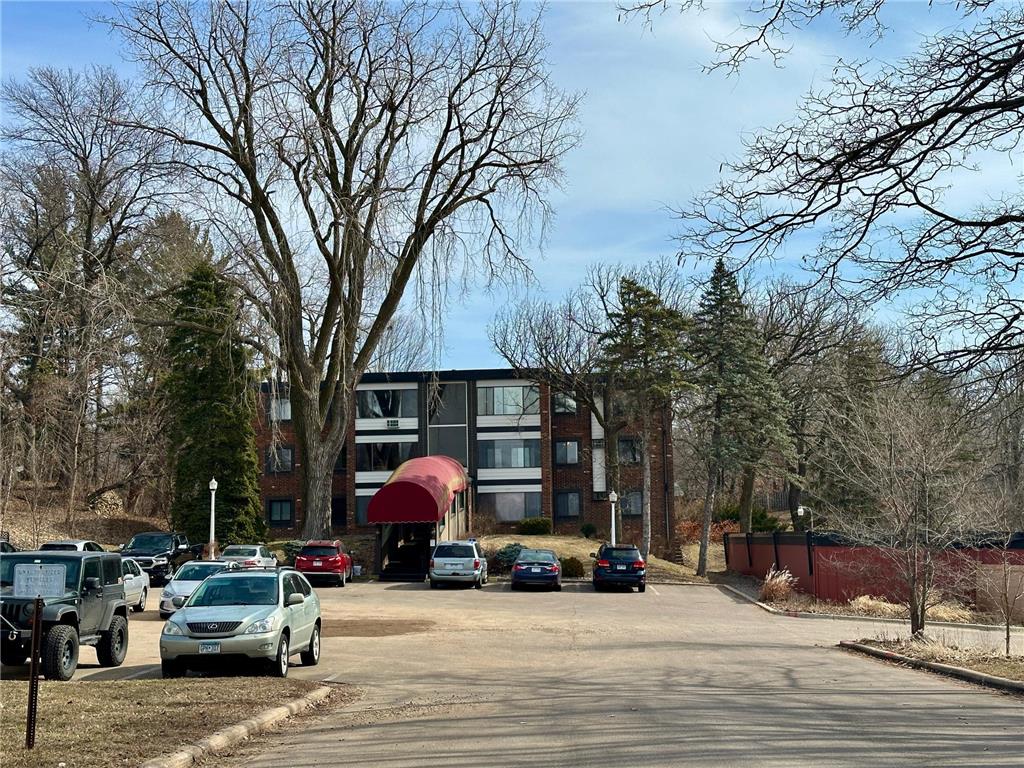 3076 Lexington Avenue N B2, Roseville, MN, 55113 MLS 6497925