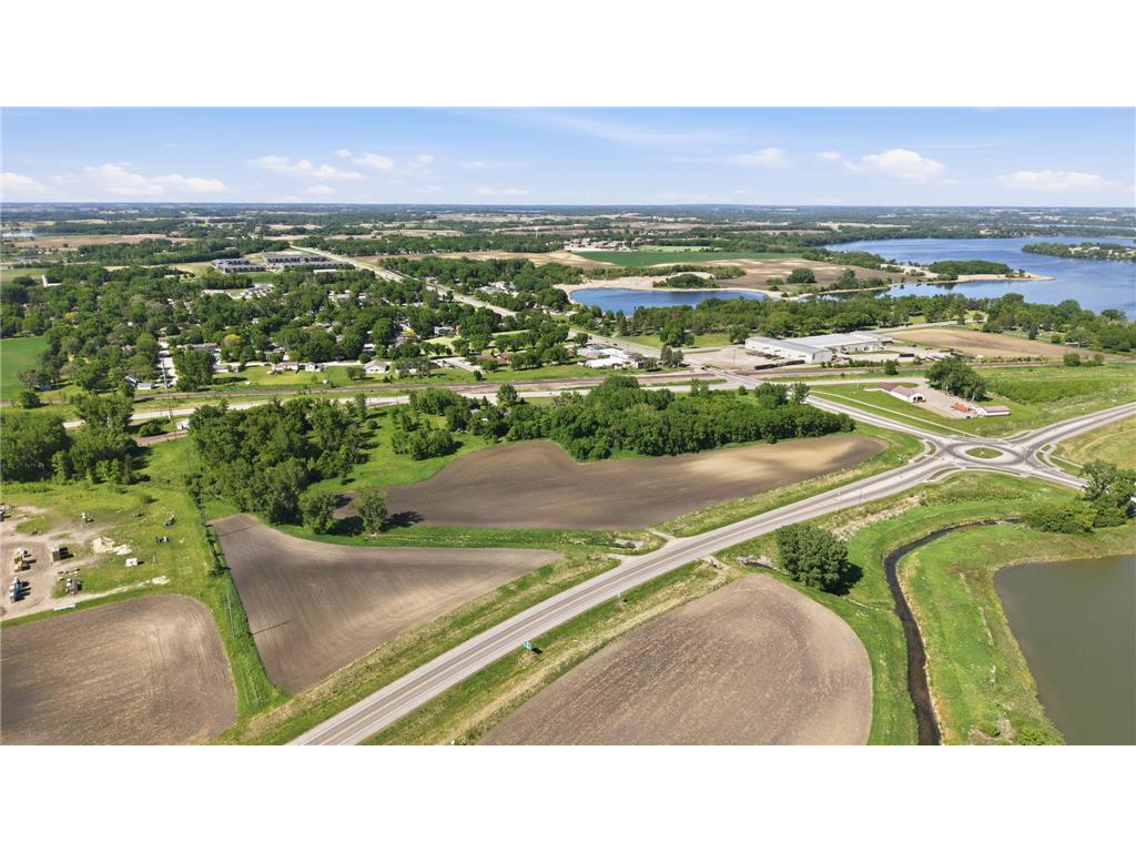3077 Us-12 Willmar MN 56201 7082539 image1