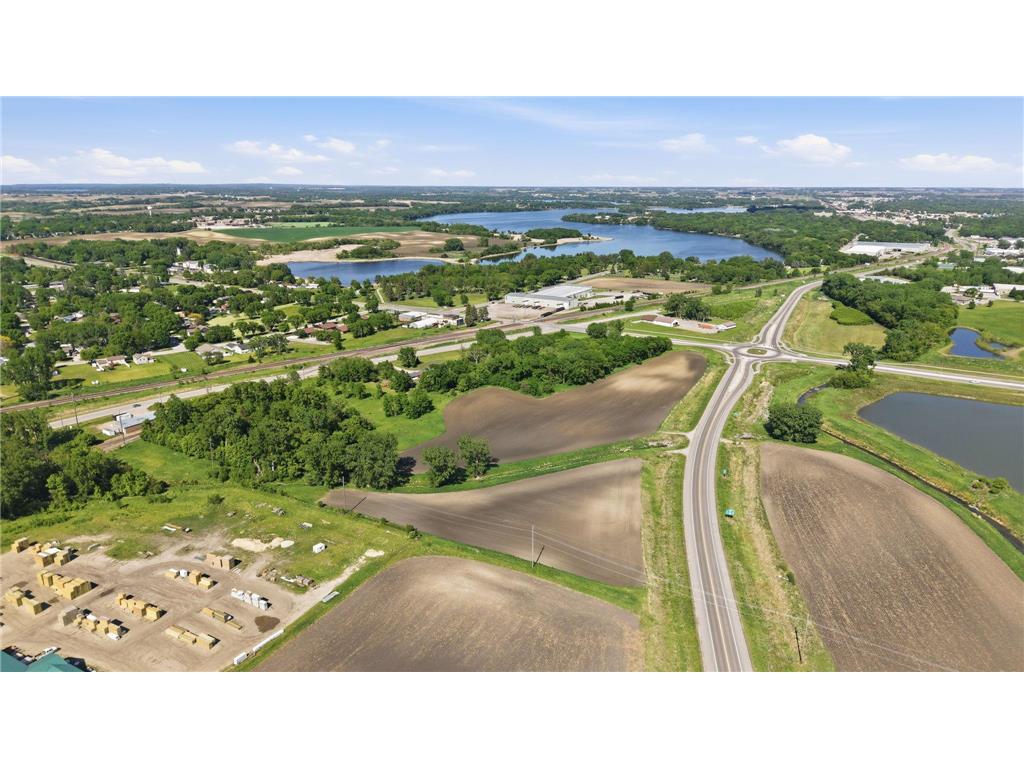 3077 Us-12 Willmar MN 56201 7082539 image3