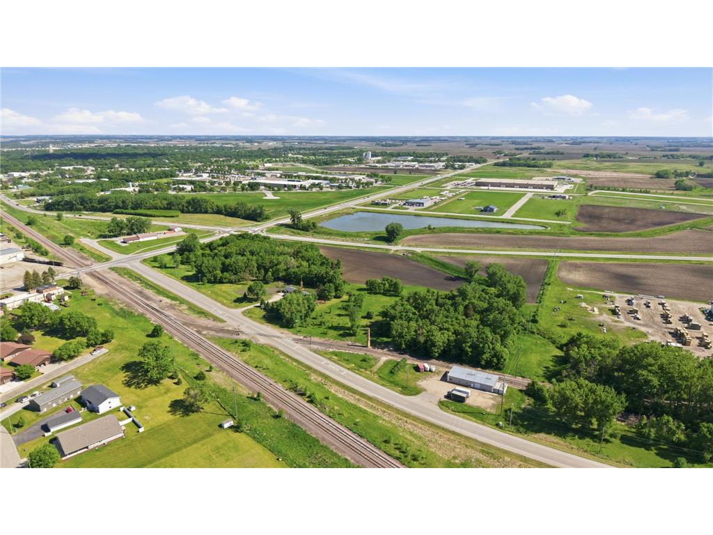 3077 Us-12 Willmar MN 56201 7082539 image7