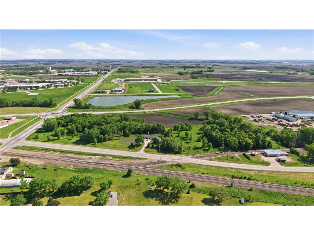 3077 Us-12 Willmar MN 56201 7082539 image8