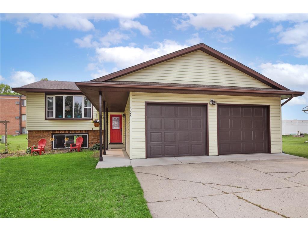 308 18th Avenue NE Waseca MN 56093 6728709 image1