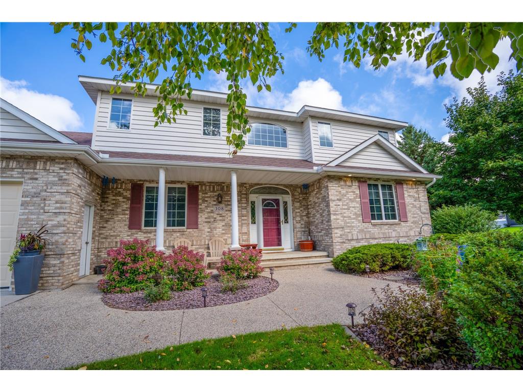 308 Country Club Drive NE Willmar MN 56201 6794337 image1