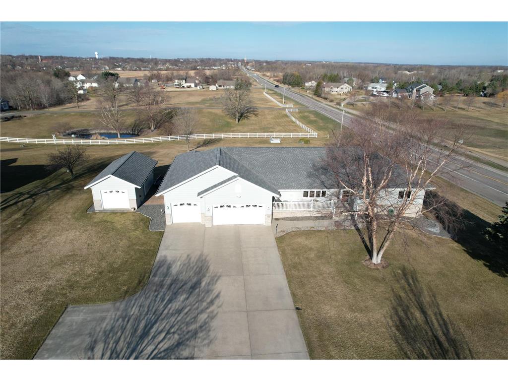 308 Country Oak Drive, Sauk Centre, MN, 56378 MLS 6517339 Edina Realty