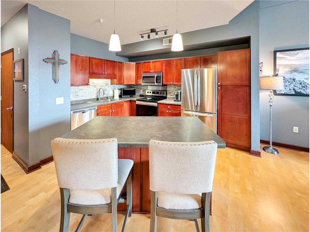 308 E 18th Street #305 Minneapolis MN 55404 7005712 image3