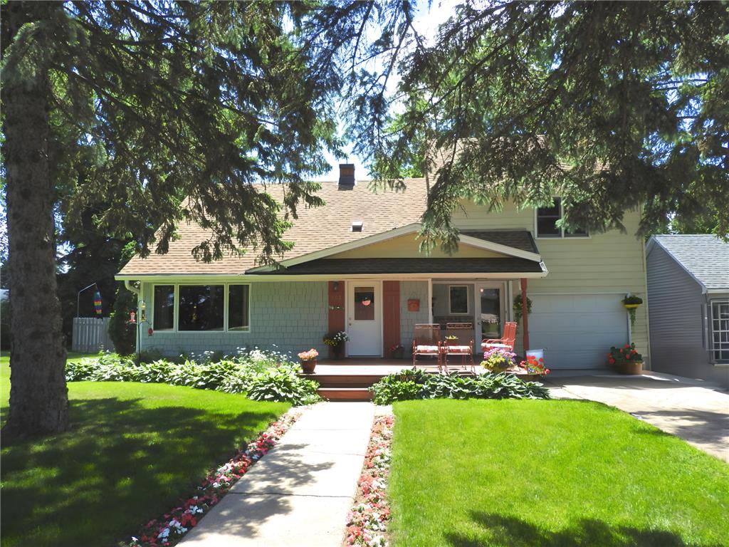 308 E Bowman Street Battle Lake MN 56515 6520901 image1