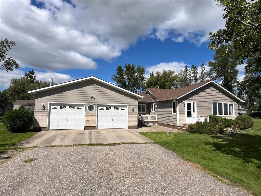 308 E Dakota Avenue Winger MN 56592 6781301 image1