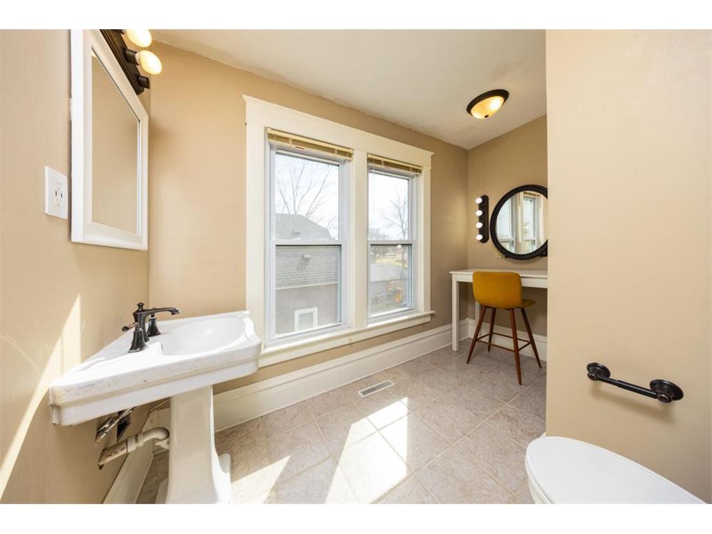 308 Fir Avenue NW Montgomery MN 56069 7046624 image17