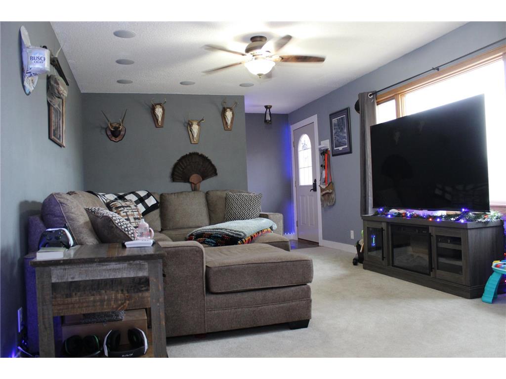 308 Lois Avenue S Herman MN 56248 7030661 image2