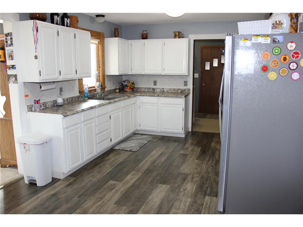 308 Lois Avenue S Herman MN 56248 7030661 image3