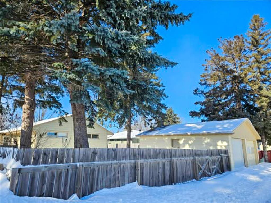 308 Maple Avenue S Thief River Falls MN 56701 7015759 image3