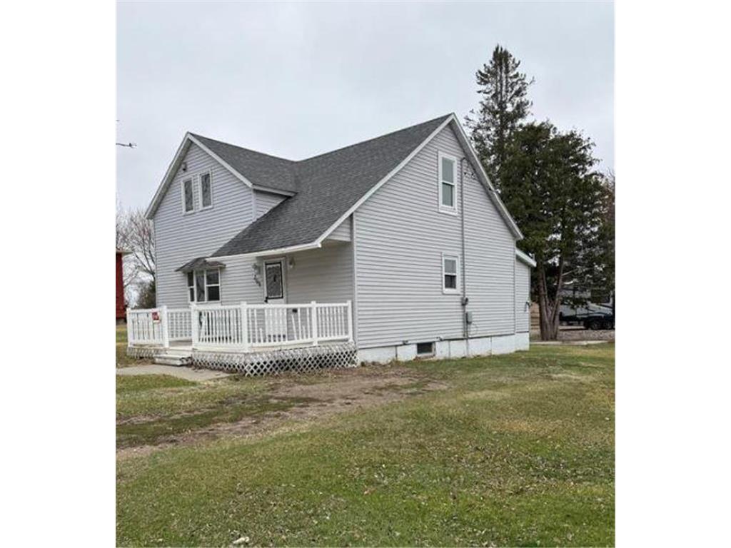 308 W 3rd Street Argyle MN 56713 7069901 image1